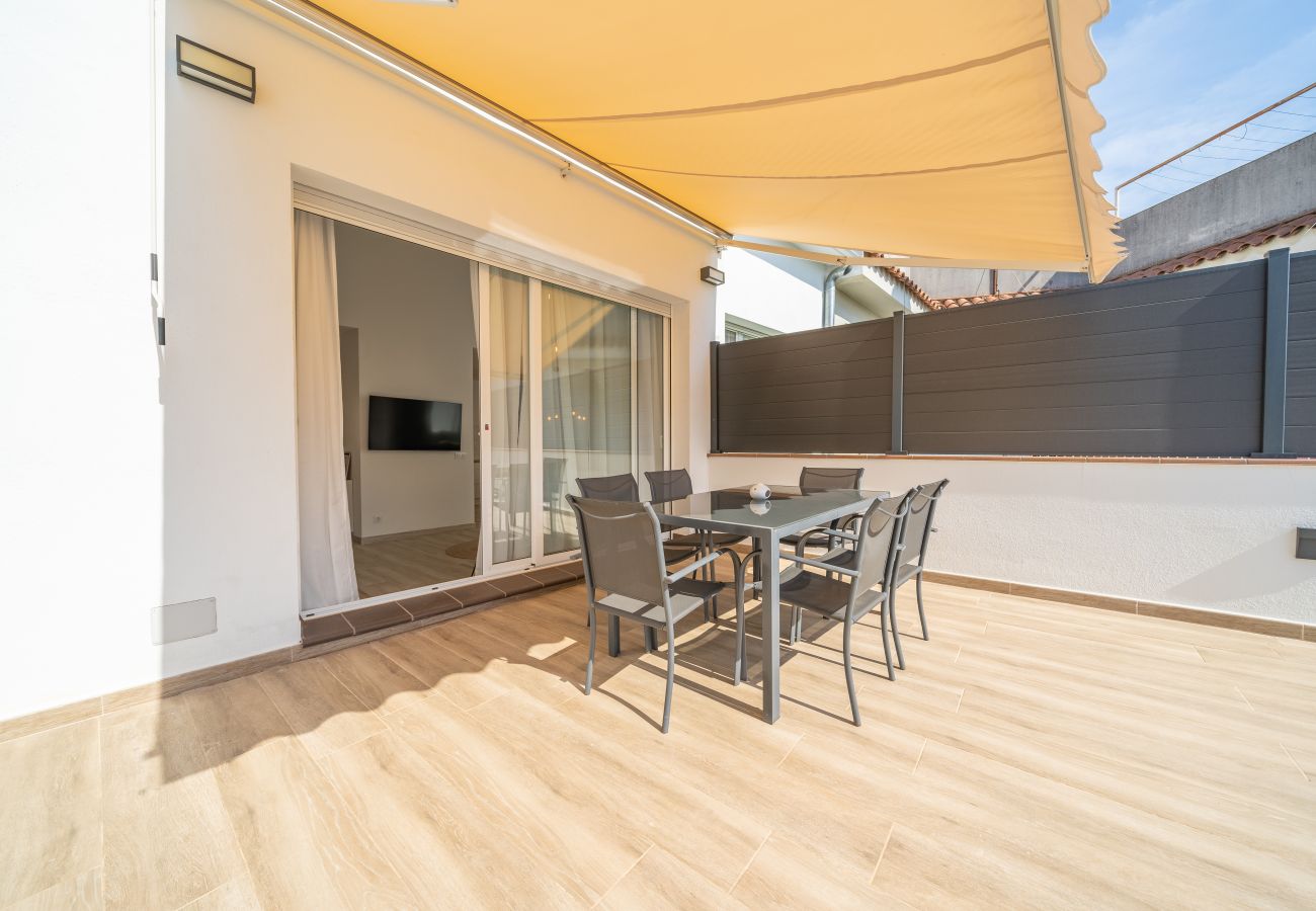 Apartamento en Pineda de Mar - HomeHolidaysRentals Sound - Costa Barcelona