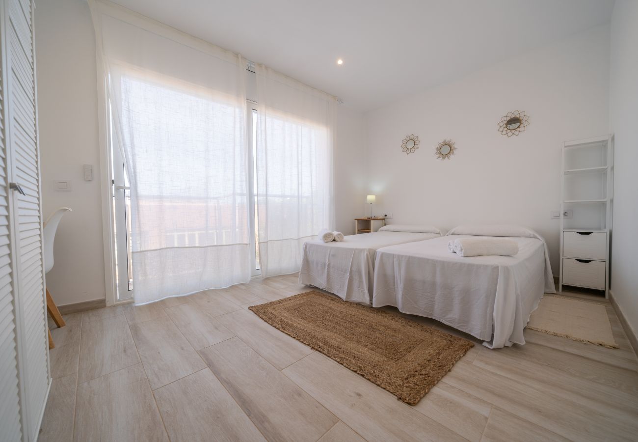 Apartamento en Pineda de Mar - HomeHolidaysRentals Sound - Costa Barcelona