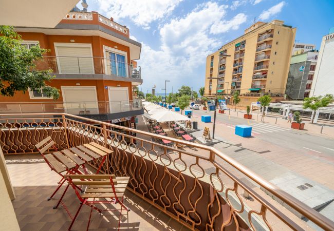 Apartamento en Calella - HomeHolidaysRentals SantMartin - Costa Barcelona