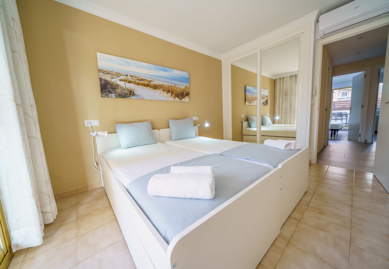 Apartamento en Pineda de Mar - HomeHolidaysRentals Liberty - Costa Barcelona