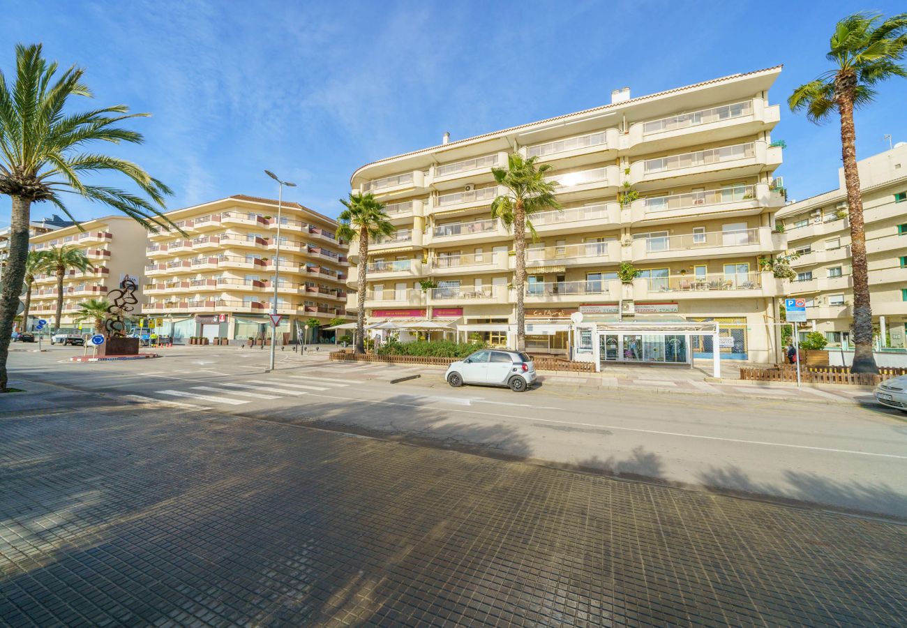 Apartamento en Pineda de Mar - HomeHolidaysRentals Liberty - Costa Barcelona