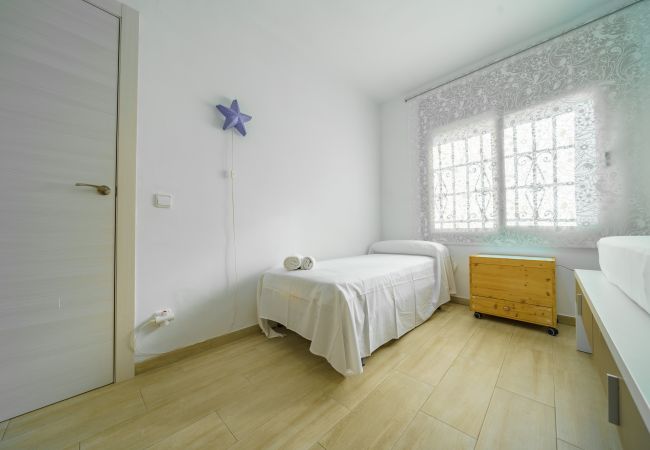 Casa adosada en Malgrat de Mar - HomeHolidaysRentals Ronda - Costa Barcelona