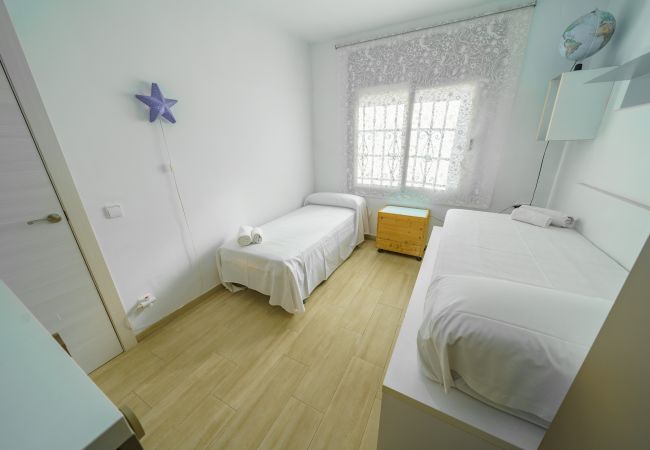 Casa adosada en Malgrat de Mar - HomeHolidaysRentals Ronda - Costa Barcelona