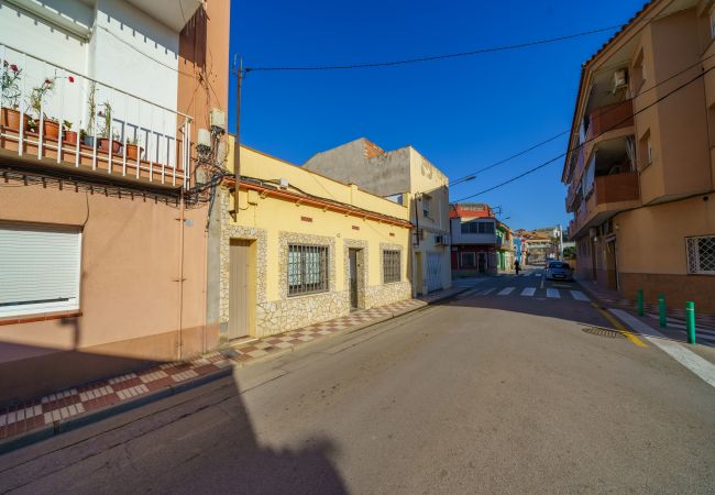 Casa adosada en Malgrat de Mar - HomeHolidaysRentals Ronda - Costa Barcelona