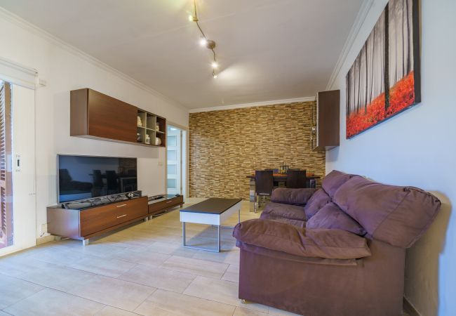 Casa adosada en Malgrat de Mar - HomeHolidaysRentals Ronda - Costa Barcelona