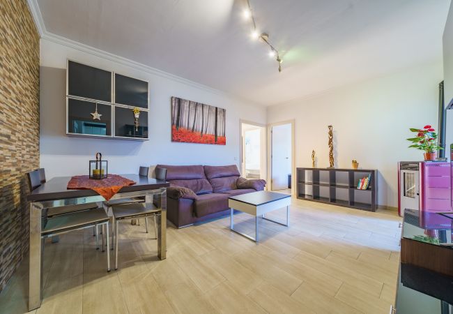 Casa adosada en Malgrat de Mar - HomeHolidaysRentals Ronda - Costa Barcelona