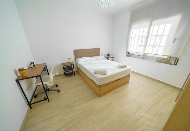 Casa adosada en Malgrat de Mar - HomeHolidaysRentals Ronda - Costa Barcelona