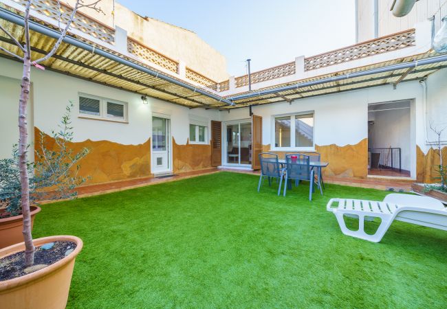 Casa adosada en Malgrat de Mar - HomeHolidaysRentals Ronda - Costa Barcelona