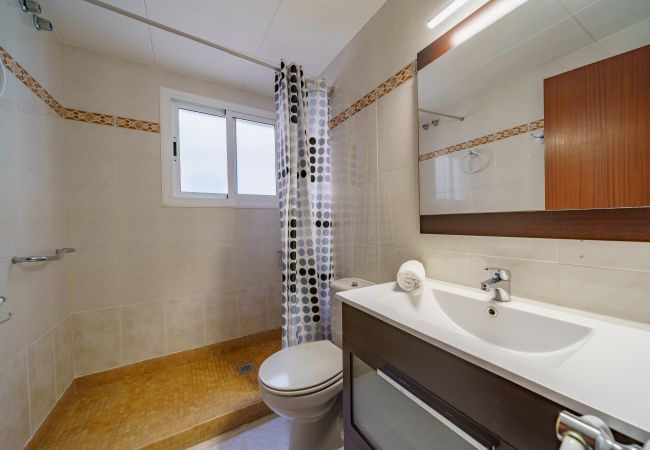 Apartamento en Pineda de Mar - HomeHolidaysRentals Cersei - Costa Barcelona
