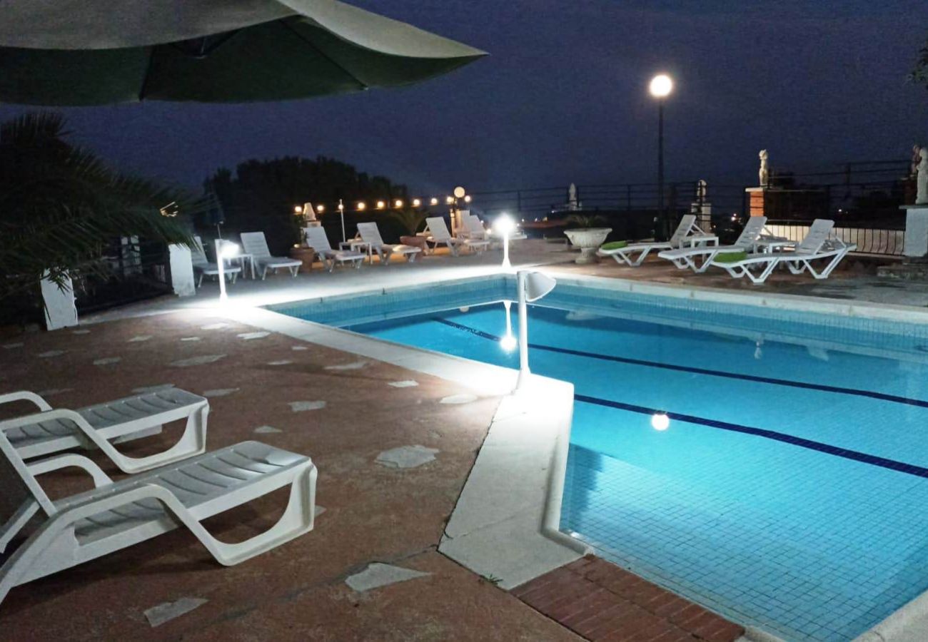 Villa en Santa Susana - HomeHolidaysRentals Bridney - Costa Barcelona