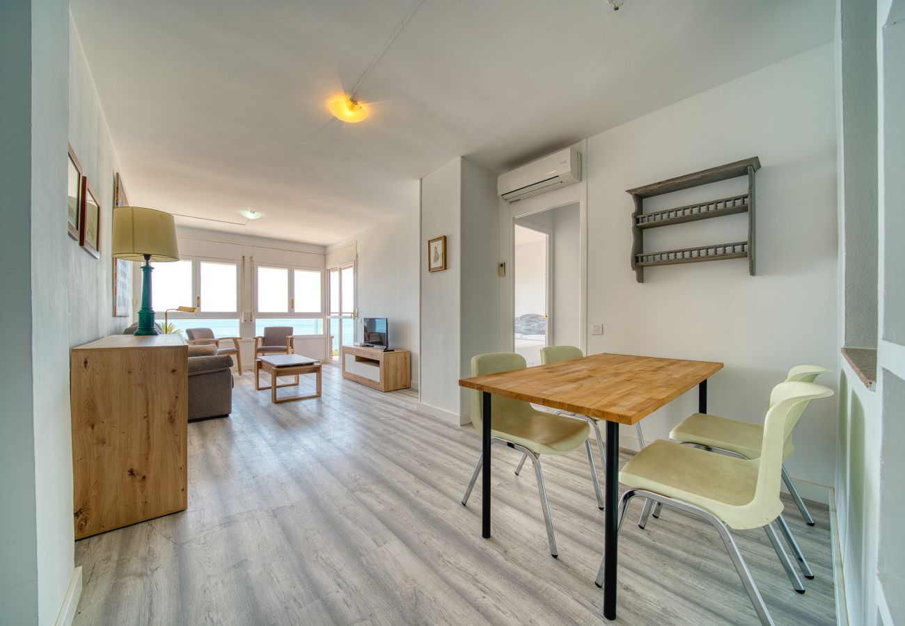 Apartamento en Pineda de Mar - HomeHolidaysRentals Aquilone - Costa Barcelona