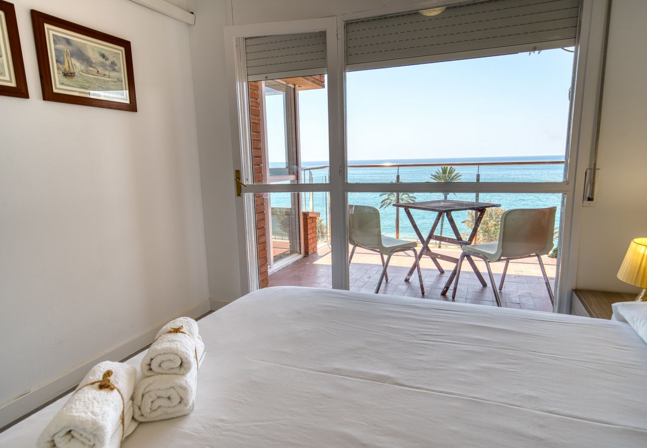 Apartamento en Pineda de Mar - HomeHolidaysRentals Aquilone - Costa Barcelona