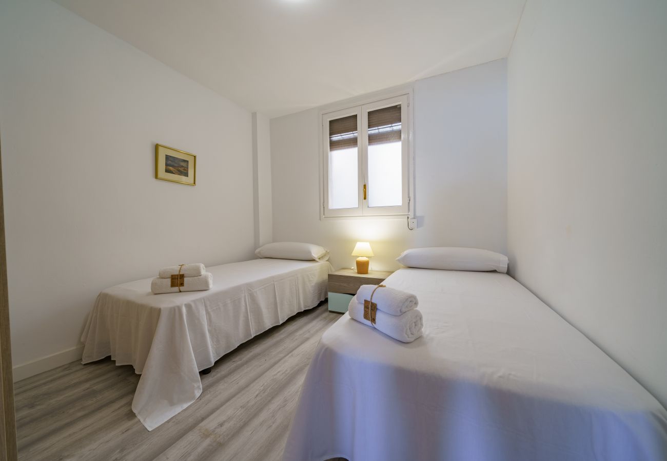 Apartamento en Pineda de Mar - HomeHolidaysRentals Aquilone - Costa Barcelona