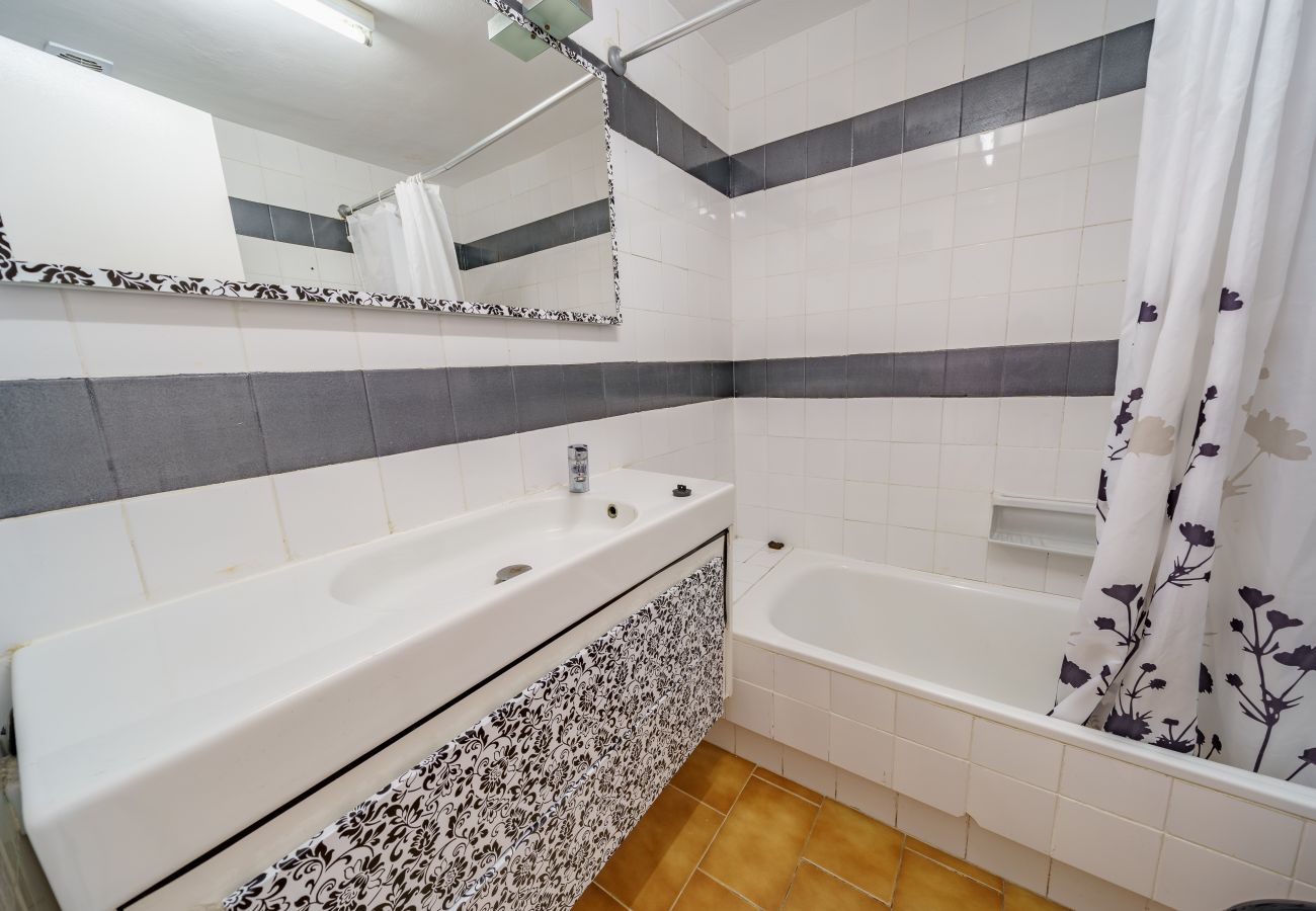 Apartamento en Pineda de Mar - HomeHolidaysRentals Aquilone - Costa Barcelona