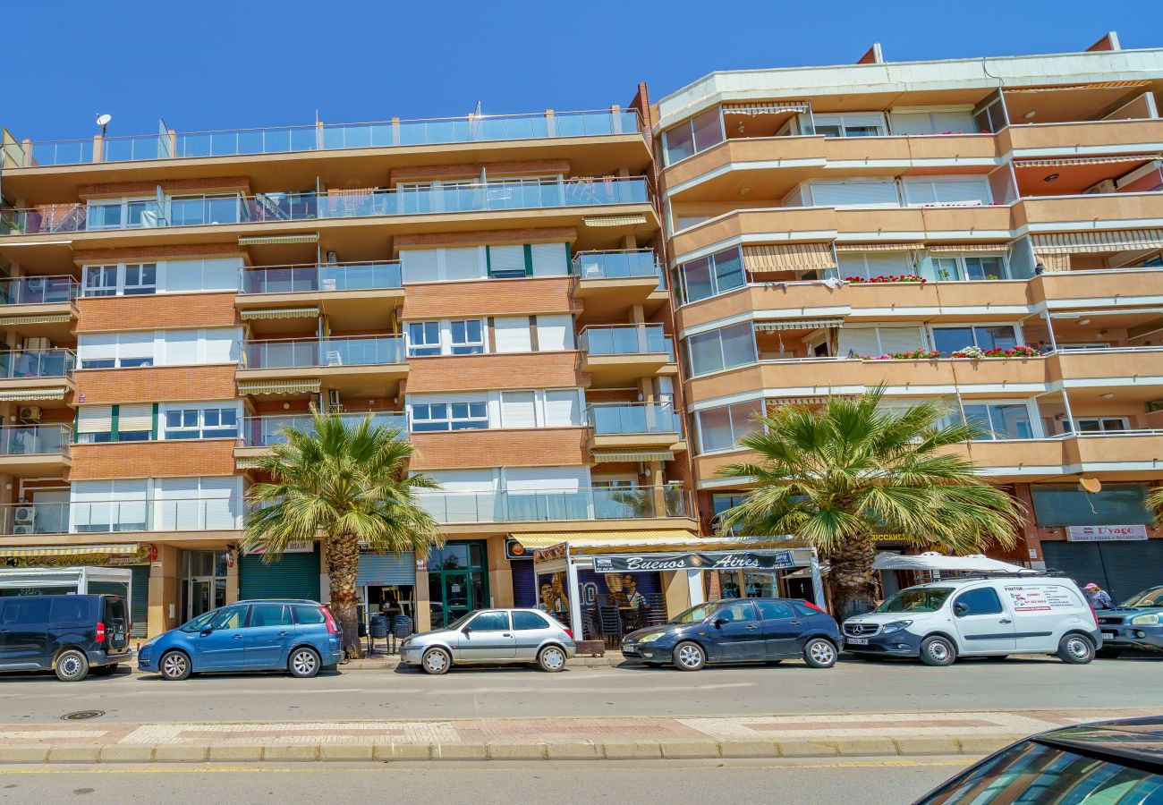 Apartamento en Pineda de Mar - HomeHolidaysRentals Aquilone - Costa Barcelona