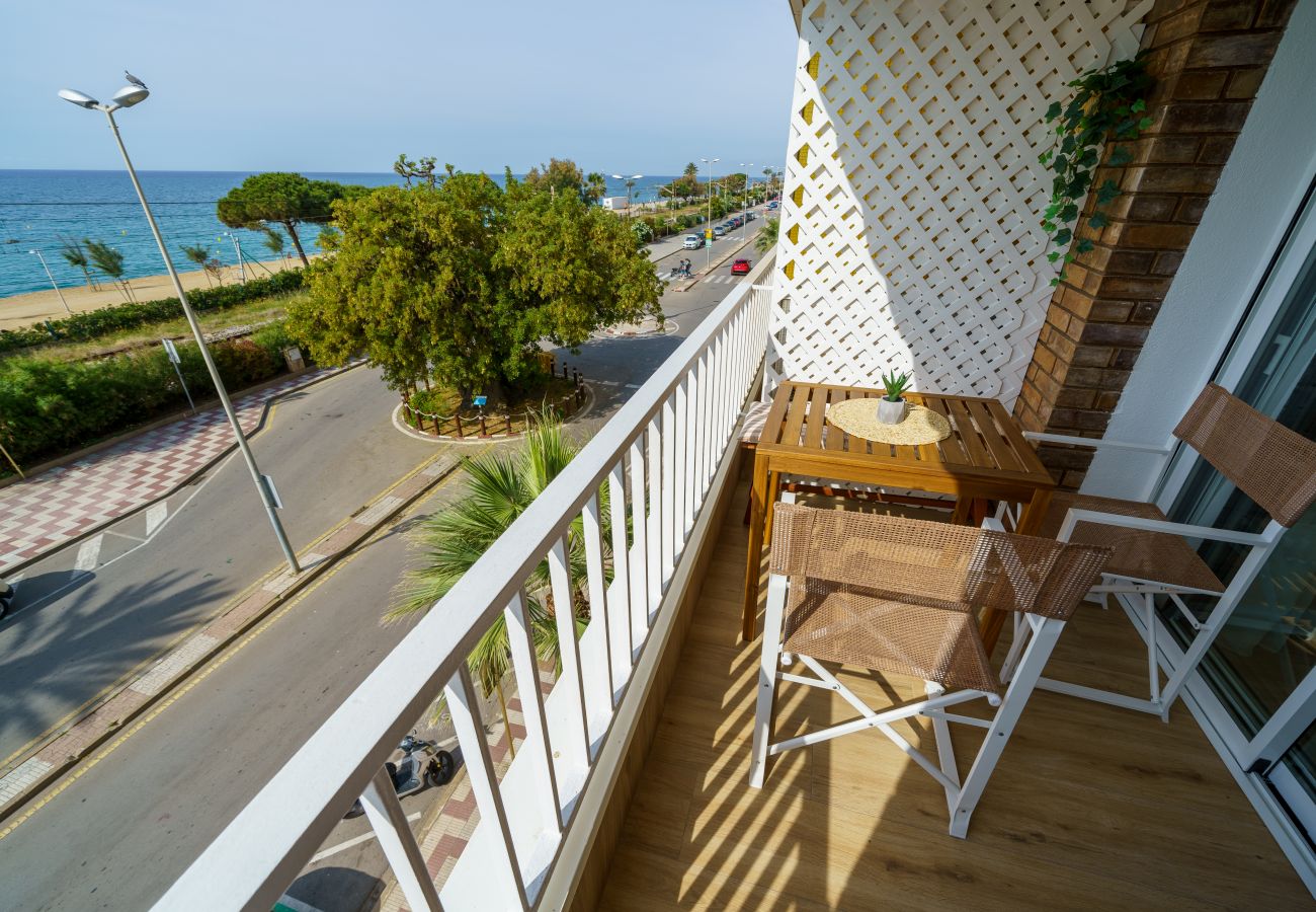 Apartamento en Pineda de Mar - HomeHolidaysRentals Delmare - Costa Barcelona