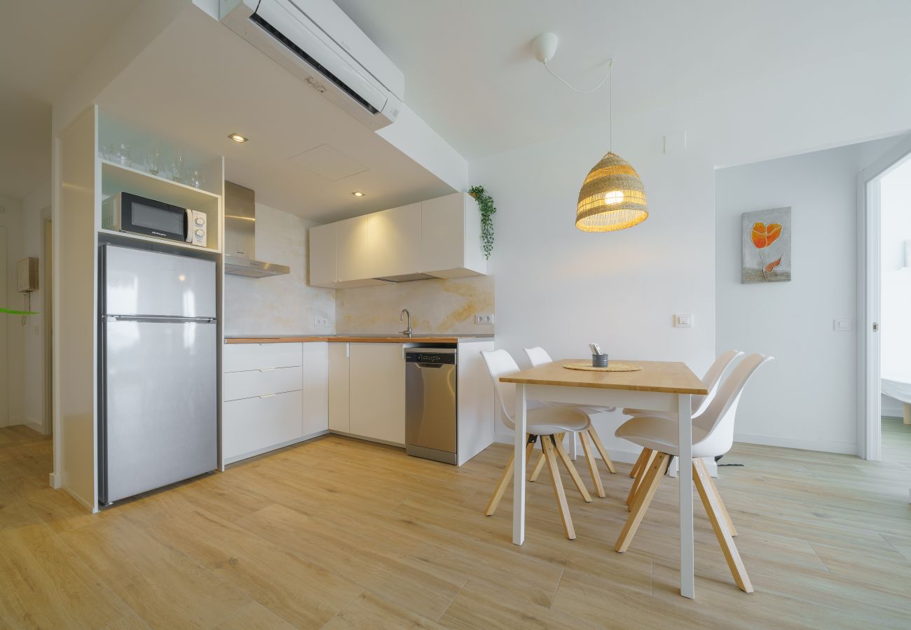 Apartamento en Pineda de Mar - HomeHolidaysRentals Delmare - Costa Barcelona