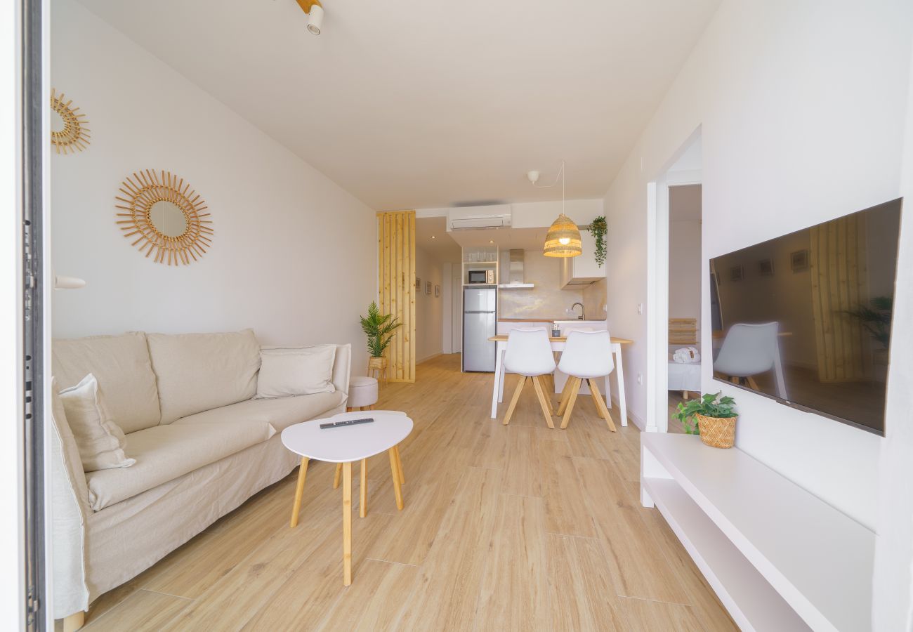 Apartamento en Pineda de Mar - HomeHolidaysRentals Delmare - Costa Barcelona