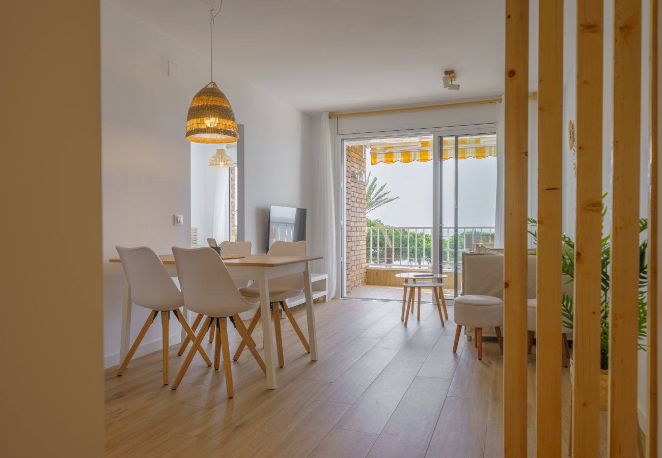 Apartamento en Pineda de Mar - HomeHolidaysRentals Delmare - Costa Barcelona