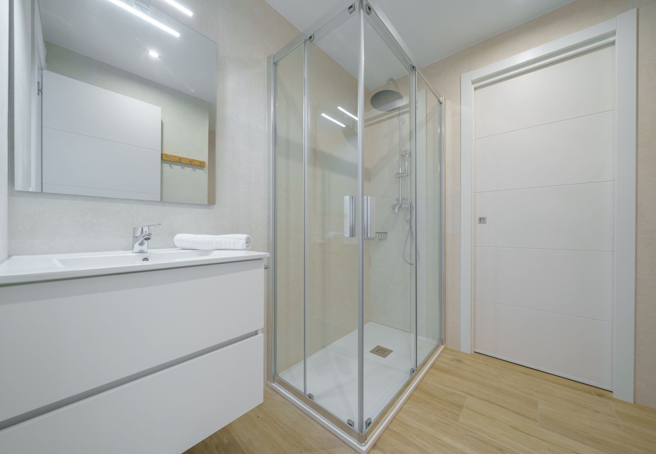 Apartamento en Pineda de Mar - HomeHolidaysRentals Delmare - Costa Barcelona