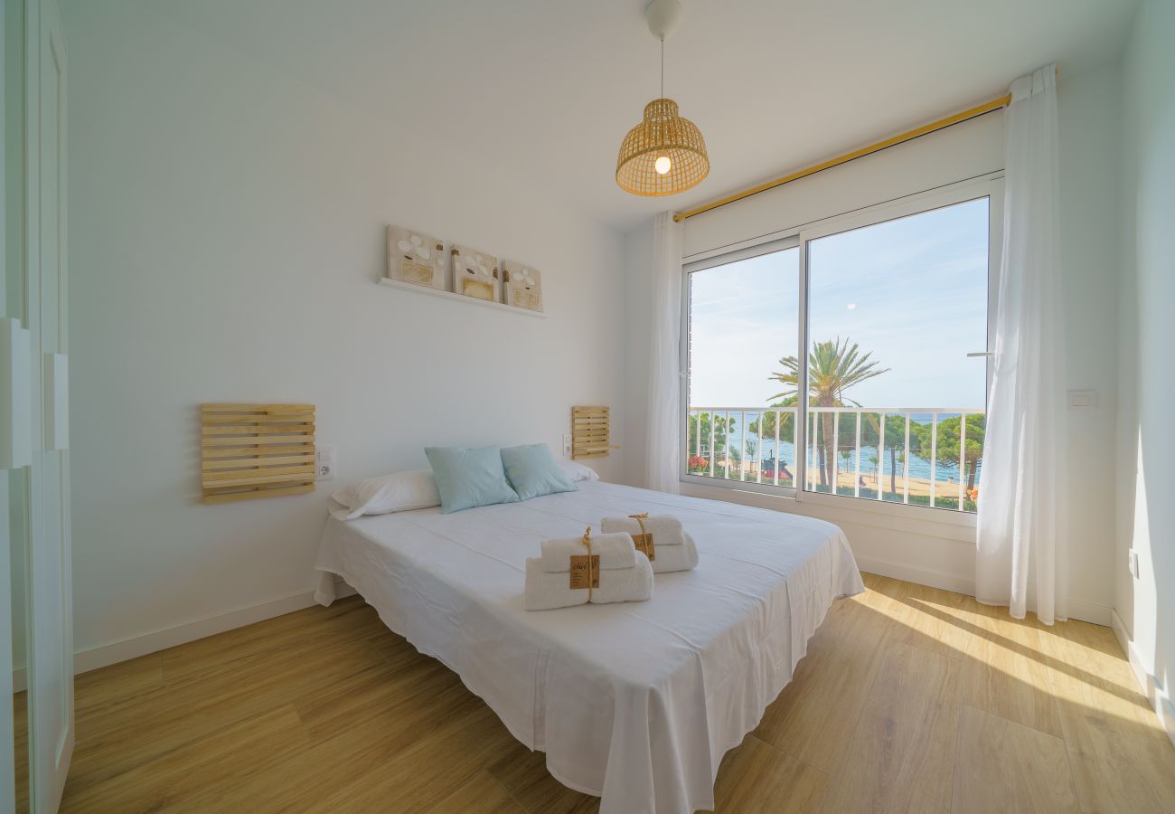Apartamento en Pineda de Mar - HomeHolidaysRentals Delmare - Costa Barcelona