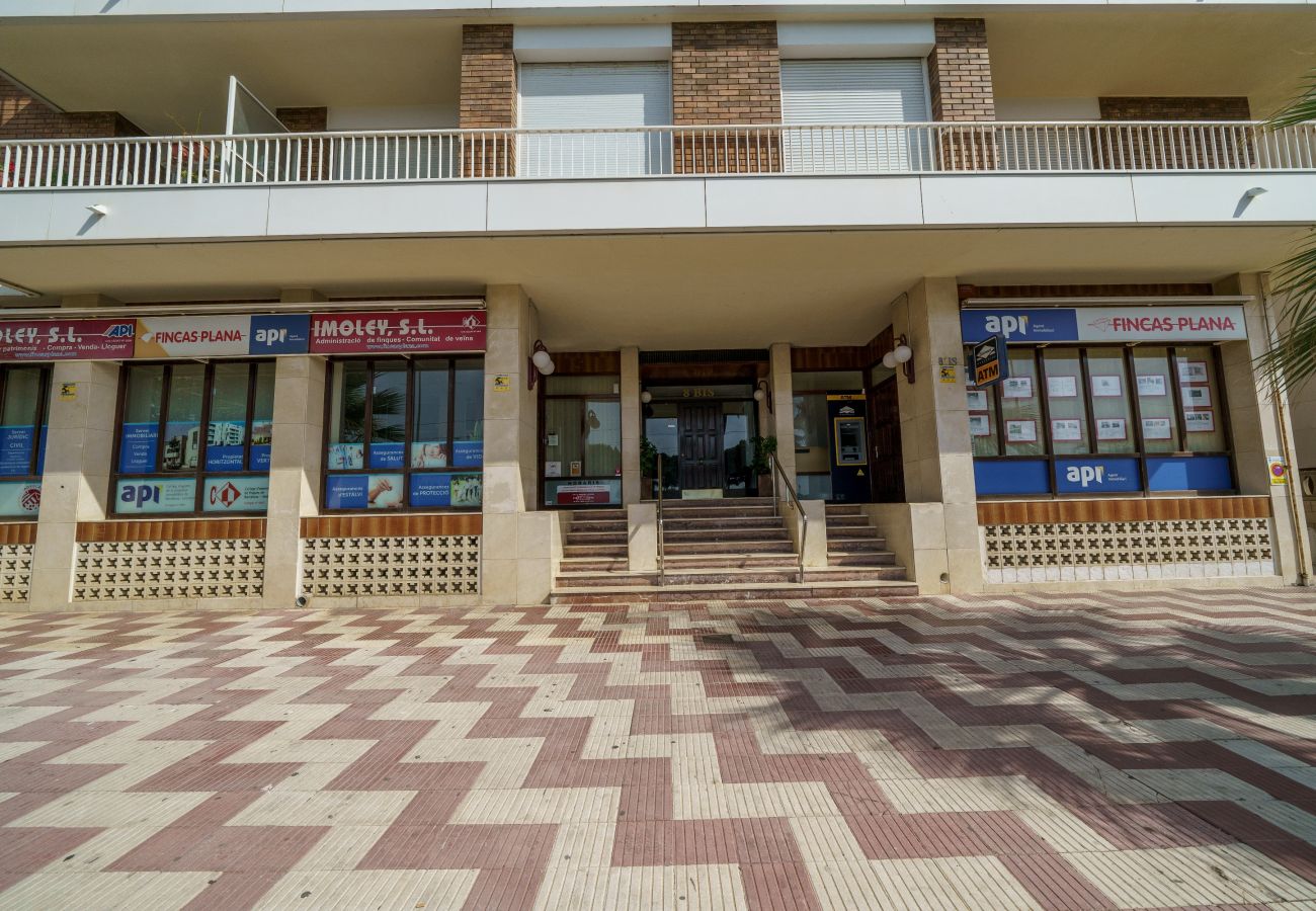 Apartamento en Pineda de Mar - HomeHolidaysRentals Delmare - Costa Barcelona