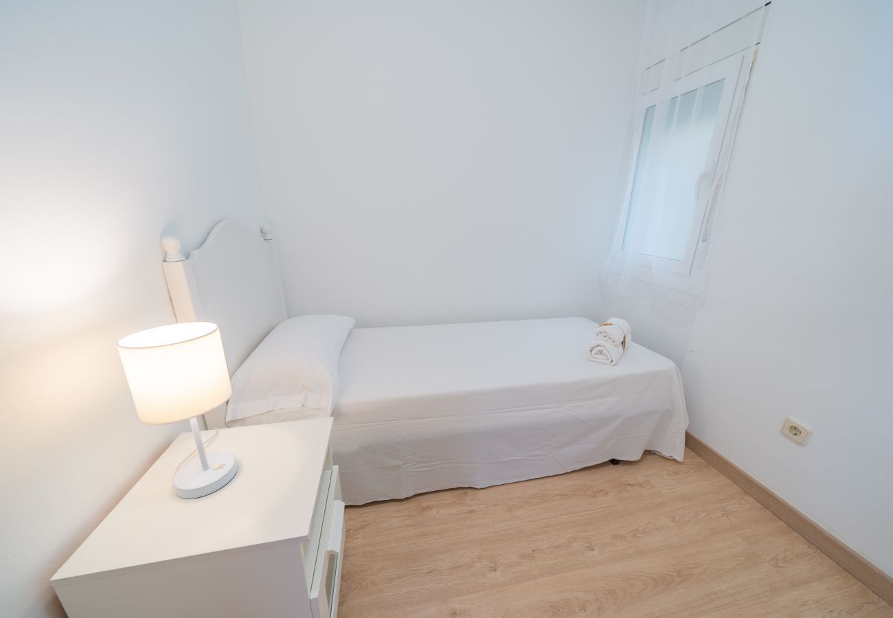 Apartamento en Pineda de Mar - HomeHolidaysRentals Estrella - Costa Barcelona
