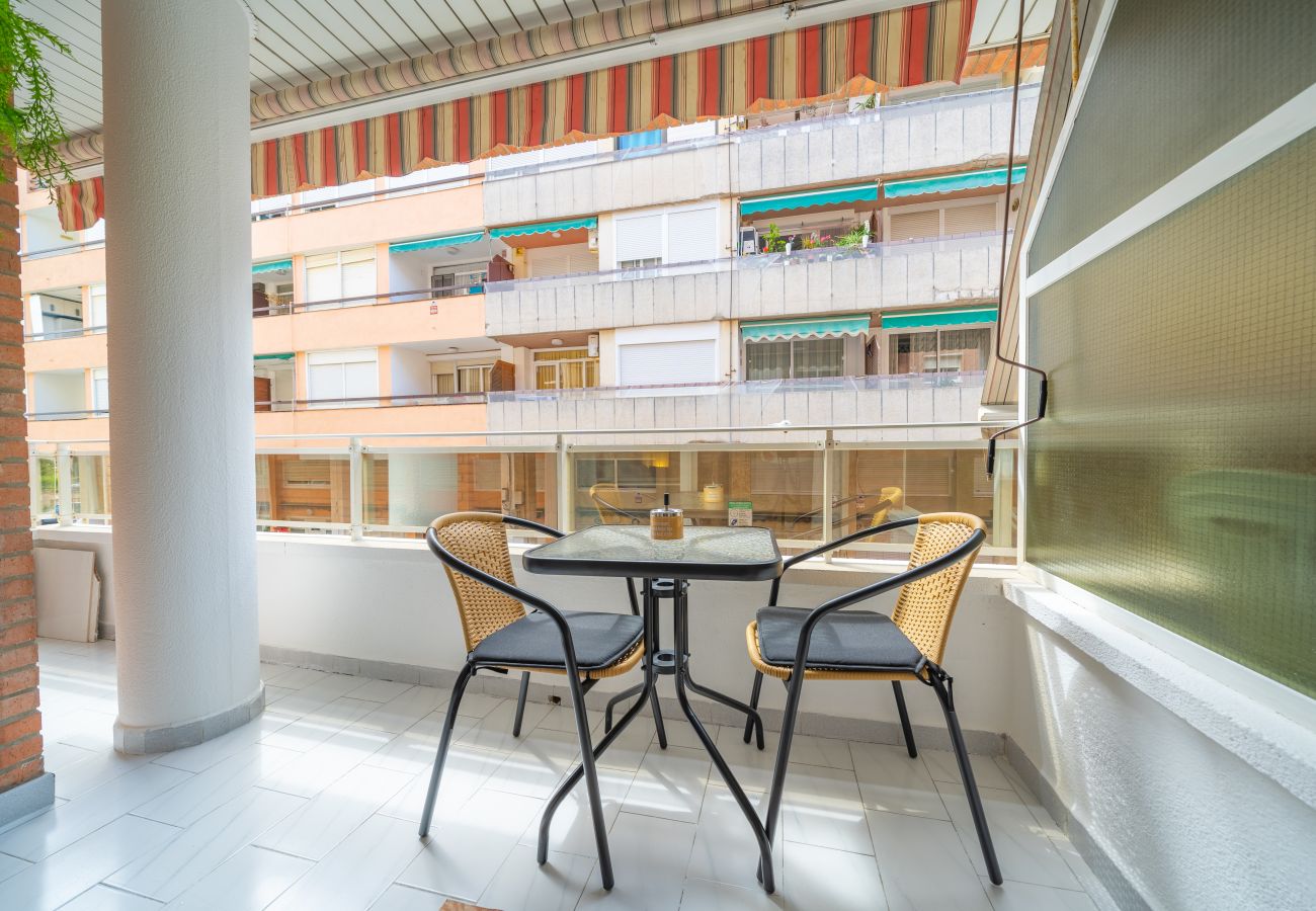 Apartamento en Pineda de Mar - HomeHolidaysRentals Caliz - Costa Barcelona