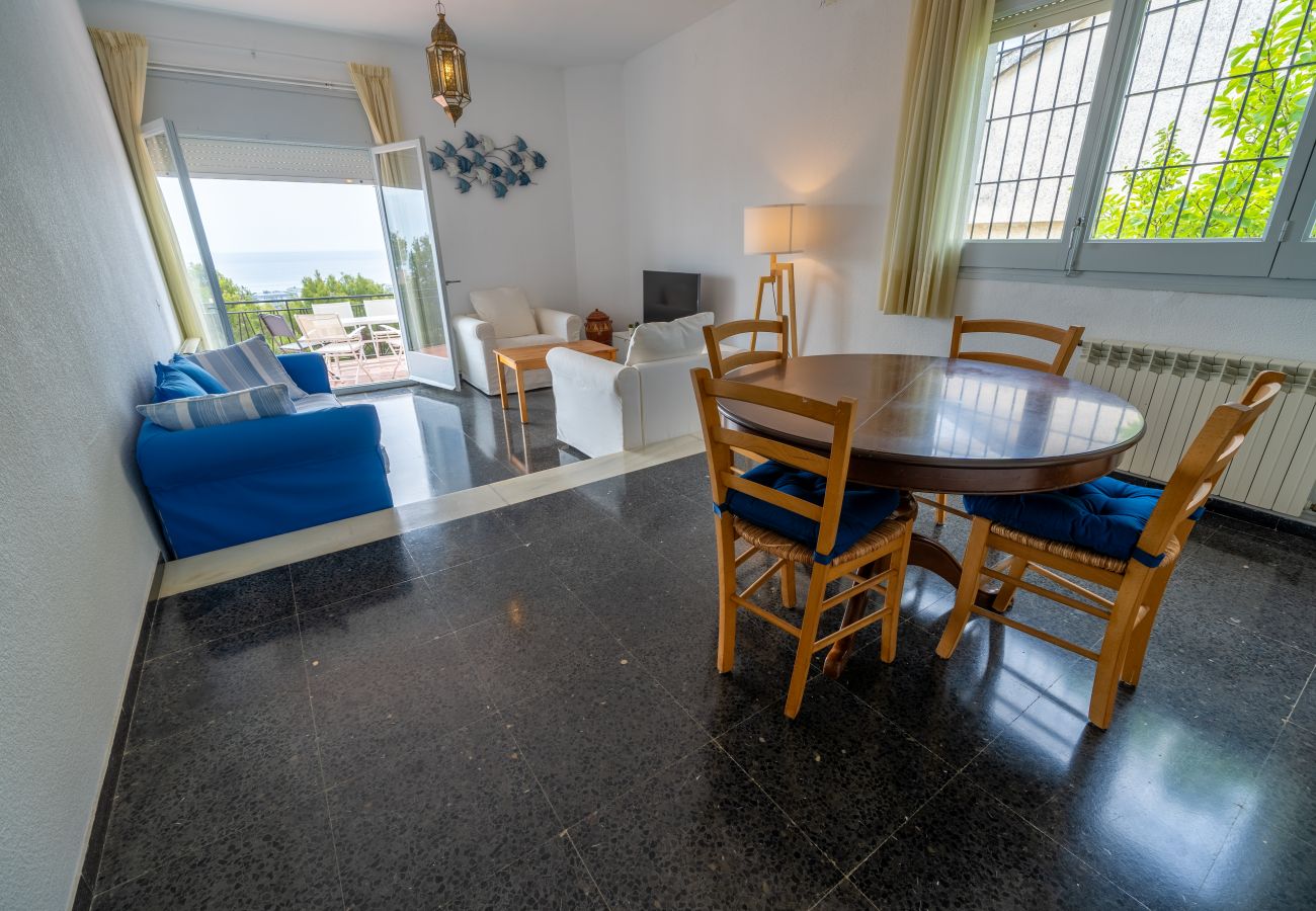 Villa en Santa Susana - HomeHolidaysRentals Himalaia - Costa Barcelona