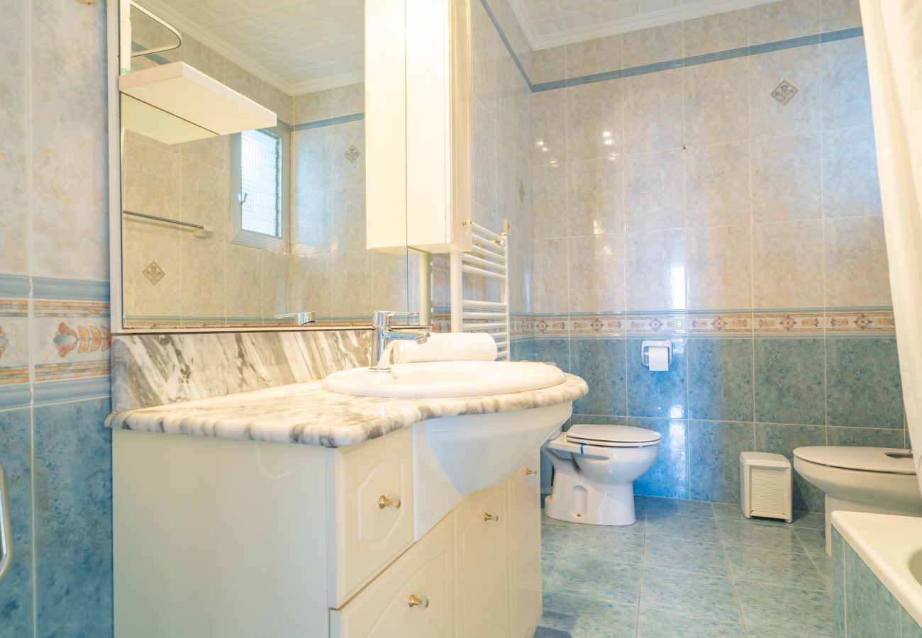 Villa en Santa Susana - HomeHolidaysRentals Himalaia - Costa Barcelona
