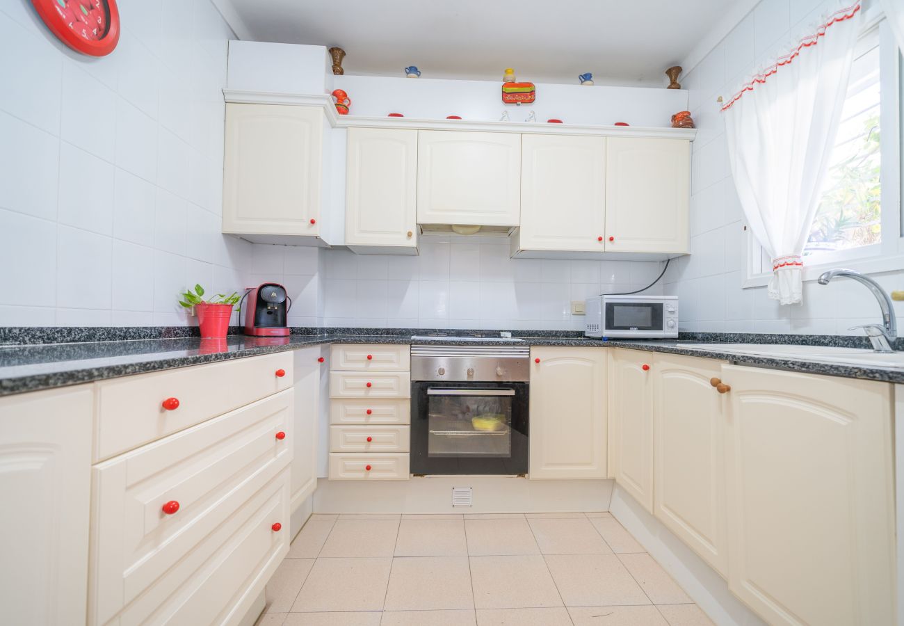 Casa adosada en Sant Pol de Mar - HomeHolidaysRentals Ancora - Costa Barcelona