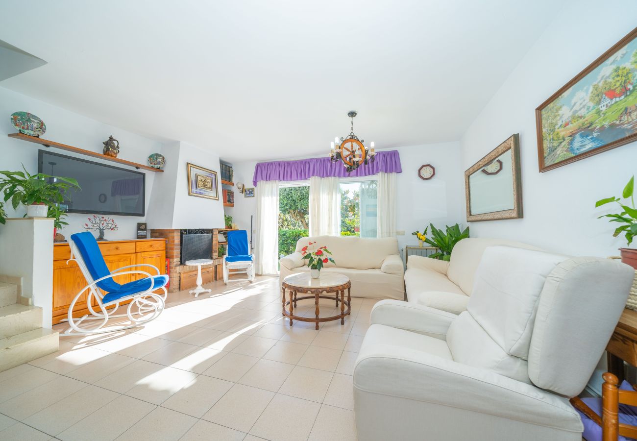 Casa adosada en Sant Pol de Mar - HomeHolidaysRentals Ancora - Costa Barcelona