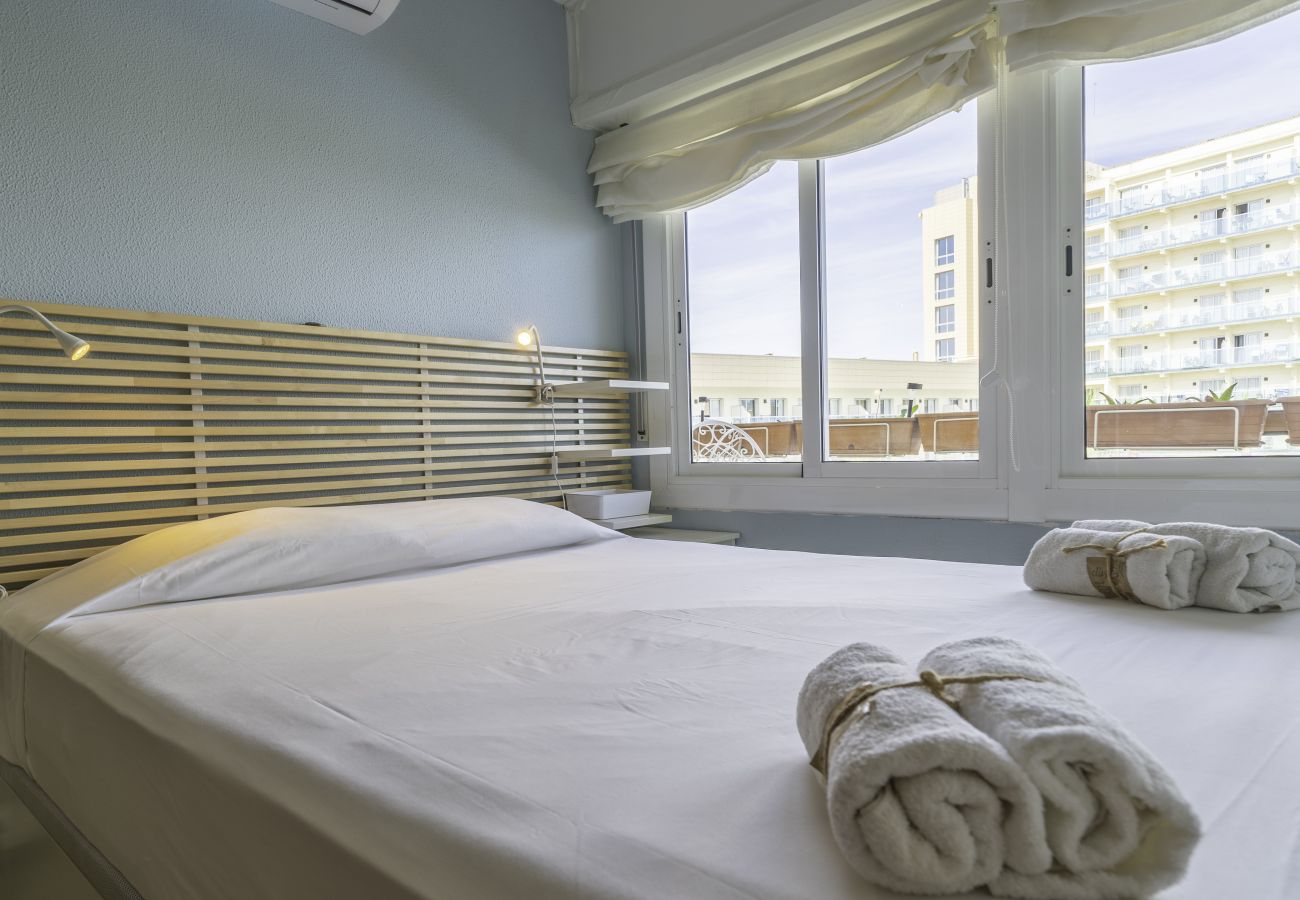 Apartamento en Pineda de Mar - HomeHolidaysRentals Singular  - Costa Barcelona