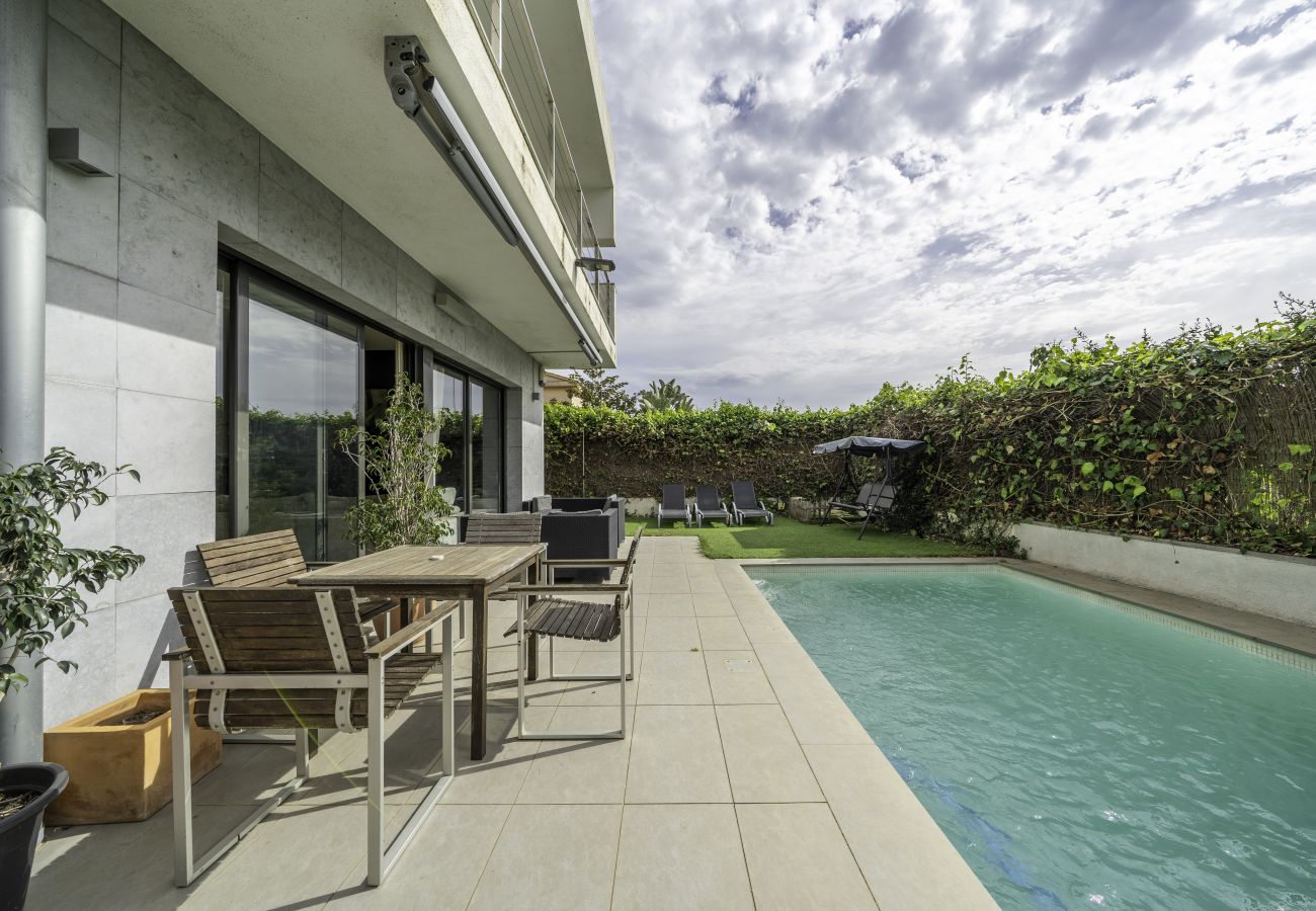 Villa en Pineda de Mar - HomeHolidaysRentals Colors - Costa Barcelona