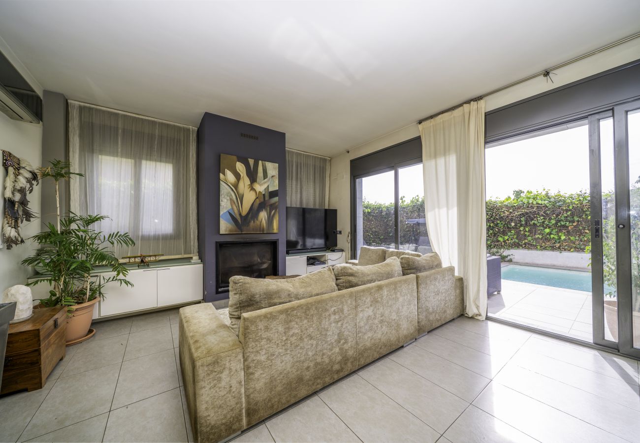 Villa en Pineda de Mar - HomeHolidaysRentals Colors - Costa Barcelona