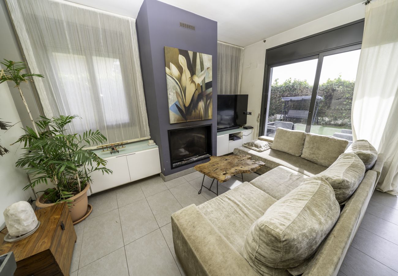Villa en Pineda de Mar - HomeHolidaysRentals Colors - Costa Barcelona