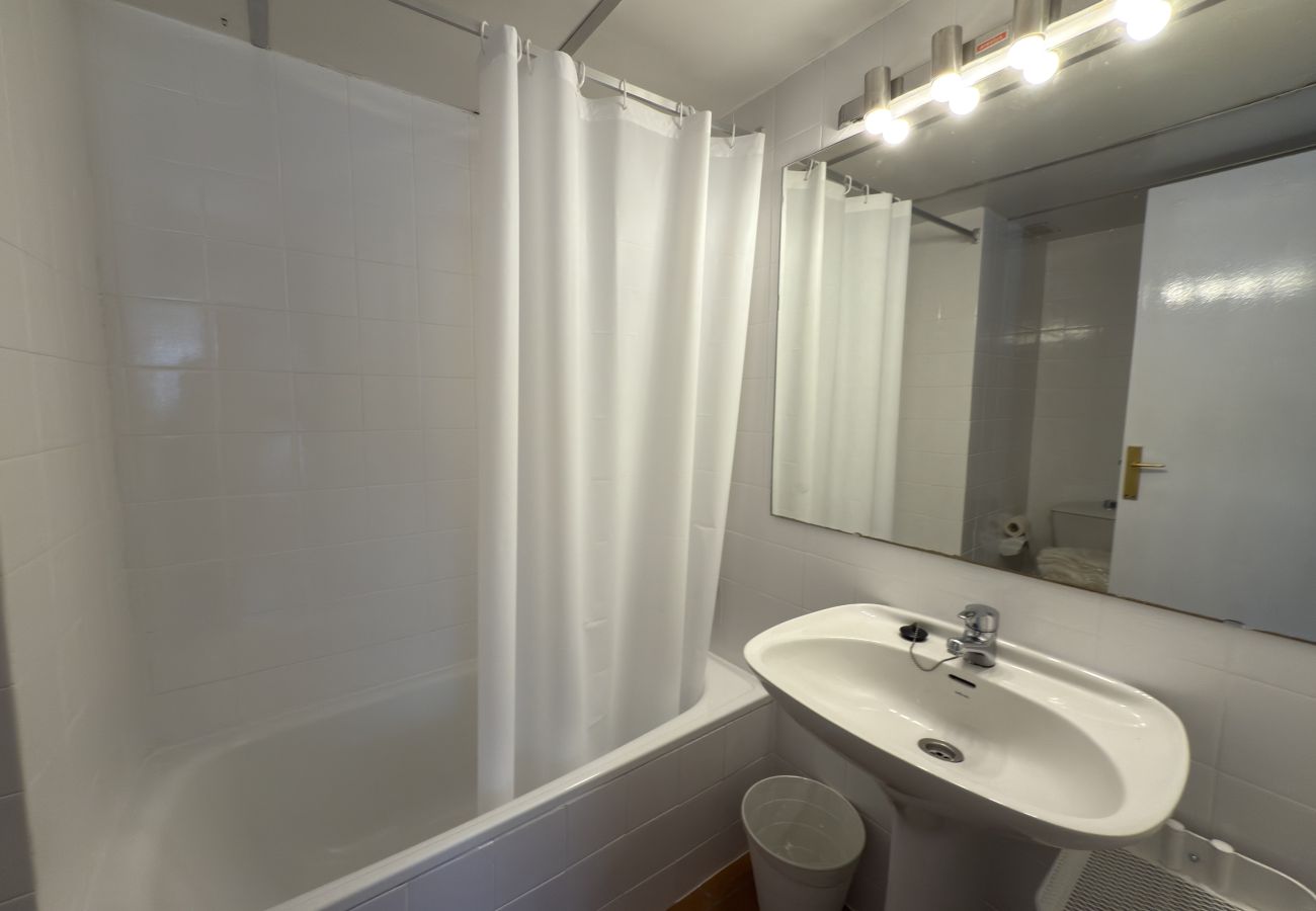 Apartamento en Calella - HomeHolidaysRentals Roure - Costa Barcelona