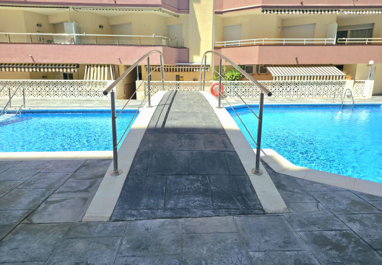 Apartamento en Pineda de Mar - HomeHolidaysRentals Luka - Costa Barcelona