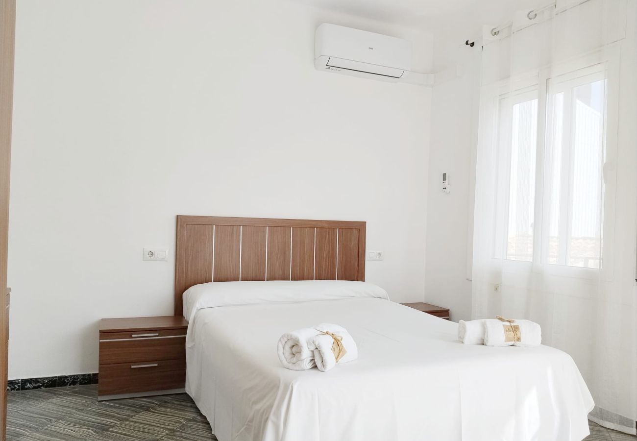 Apartament en Pineda de Mar - HomeHolidaysRentals Pineda II - Costa Barcelona