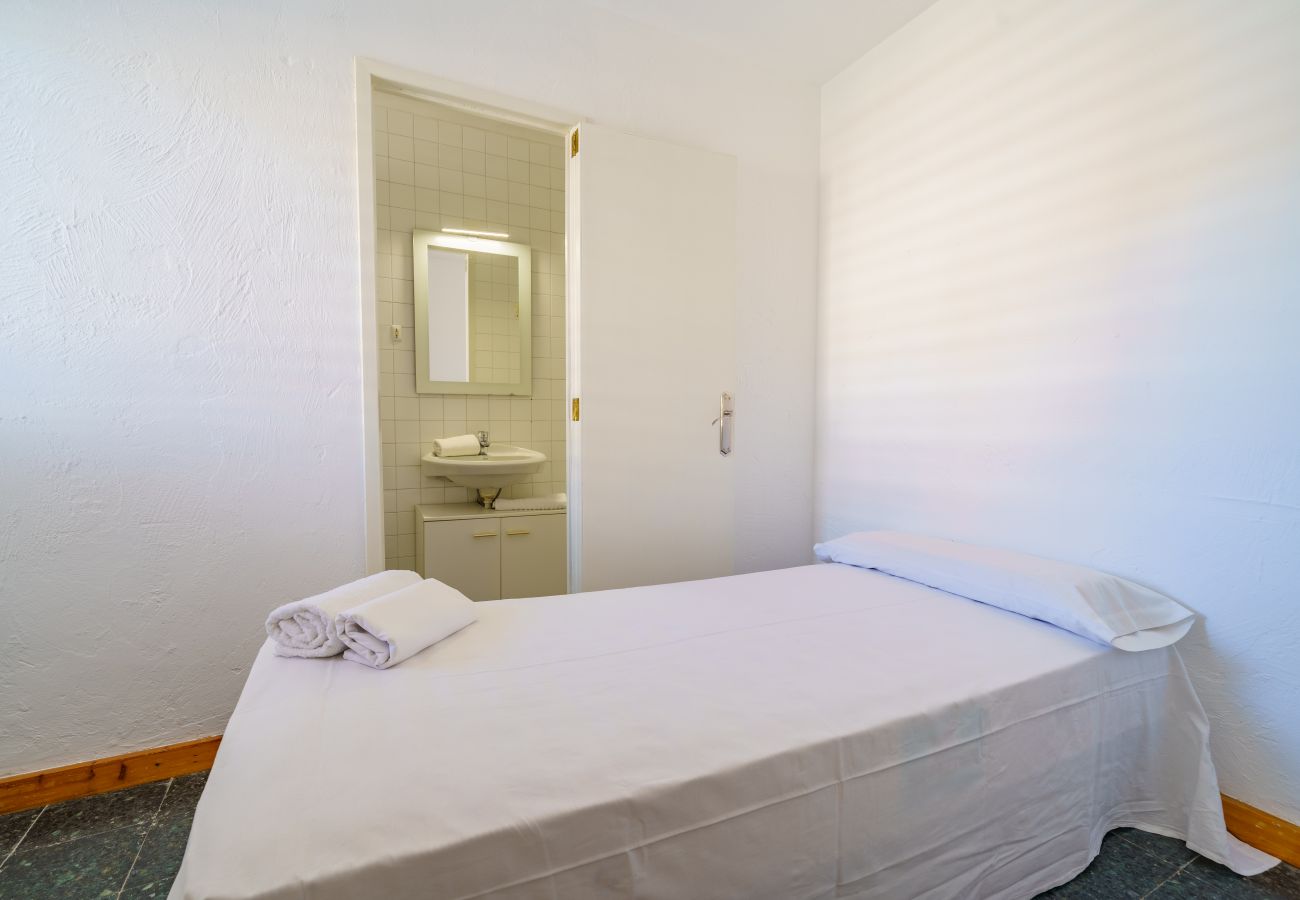 Apartament en Malgrat de Mar - HomeHolidaysRentals Miracel - Costa Barcelona