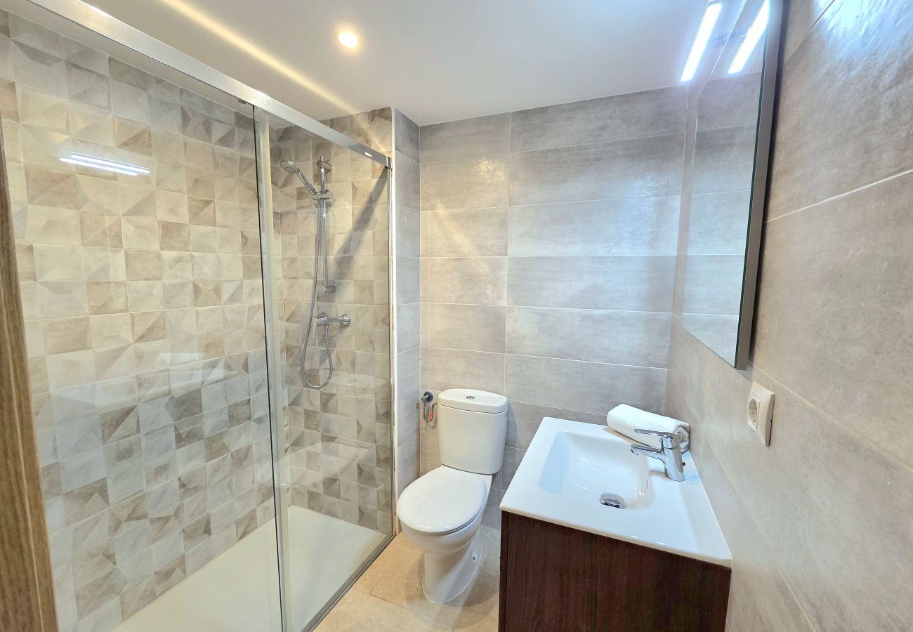 Apartament en Malgrat de Mar - HomeHolidaysRentals Lorraine- Costa Barcelona