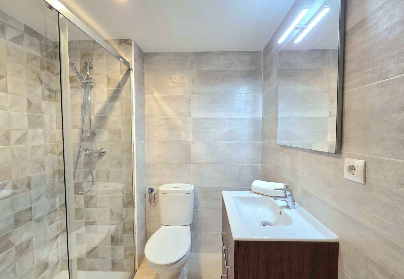 Apartament en Malgrat de Mar - HomeHolidaysRentals Lorraine- Costa Barcelona