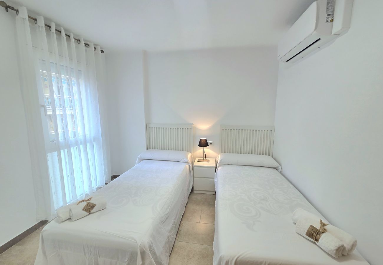 Apartament en Malgrat de Mar - HomeHolidaysRentals Lorraine- Costa Barcelona