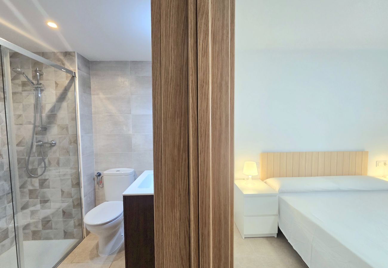 Apartament en Malgrat de Mar - HomeHolidaysRentals Lorraine- Costa Barcelona