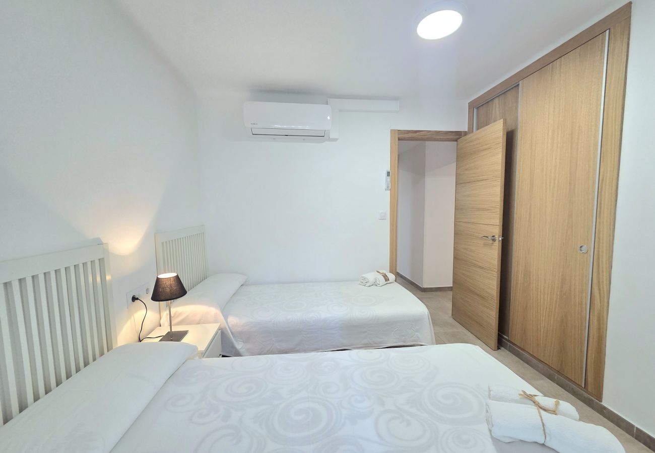 Apartament en Malgrat de Mar - HomeHolidaysRentals Lorraine- Costa Barcelona
