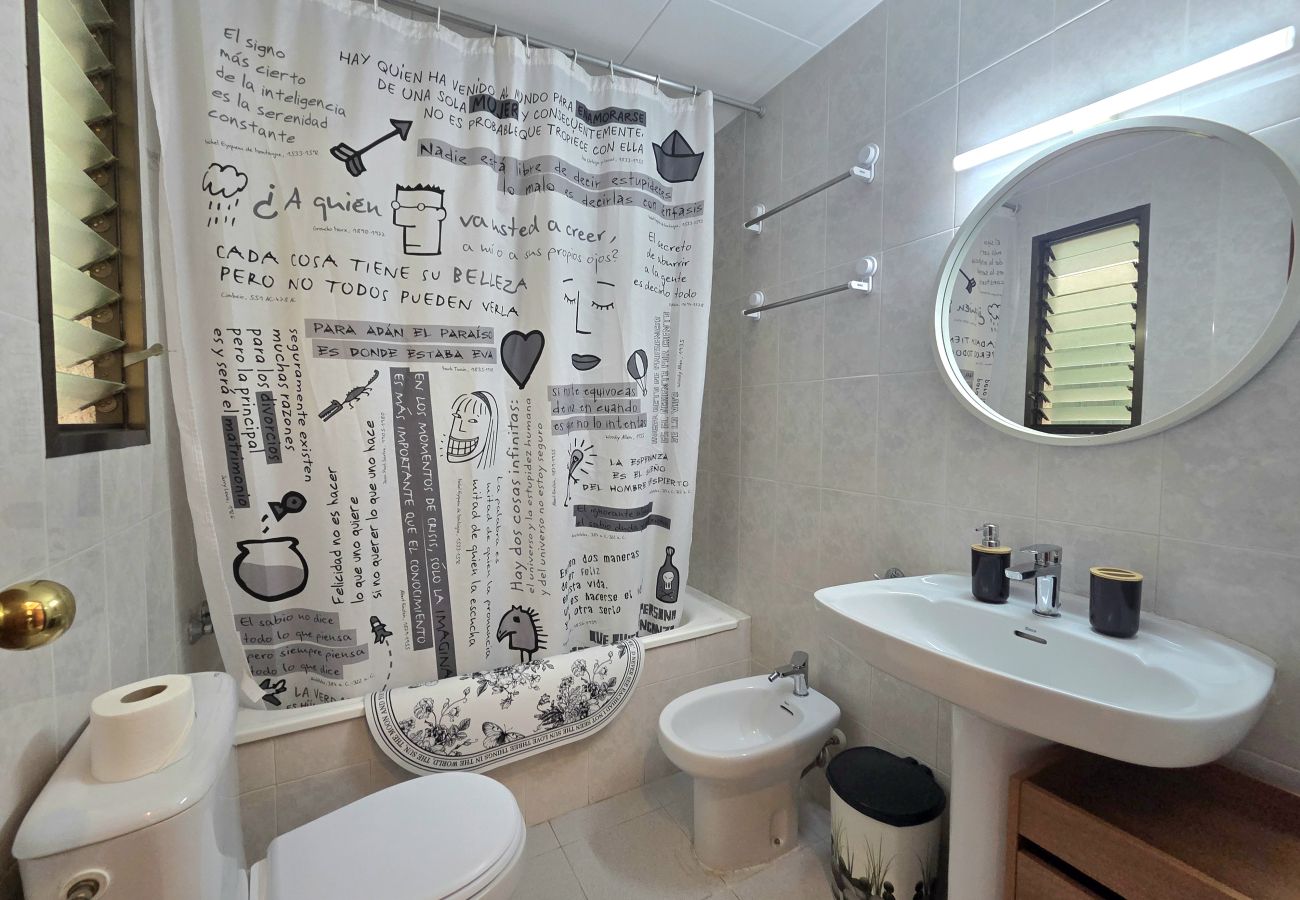 Apartament en Pineda de Mar - HomeHolidaysRentals Frida - Costa Barcelona