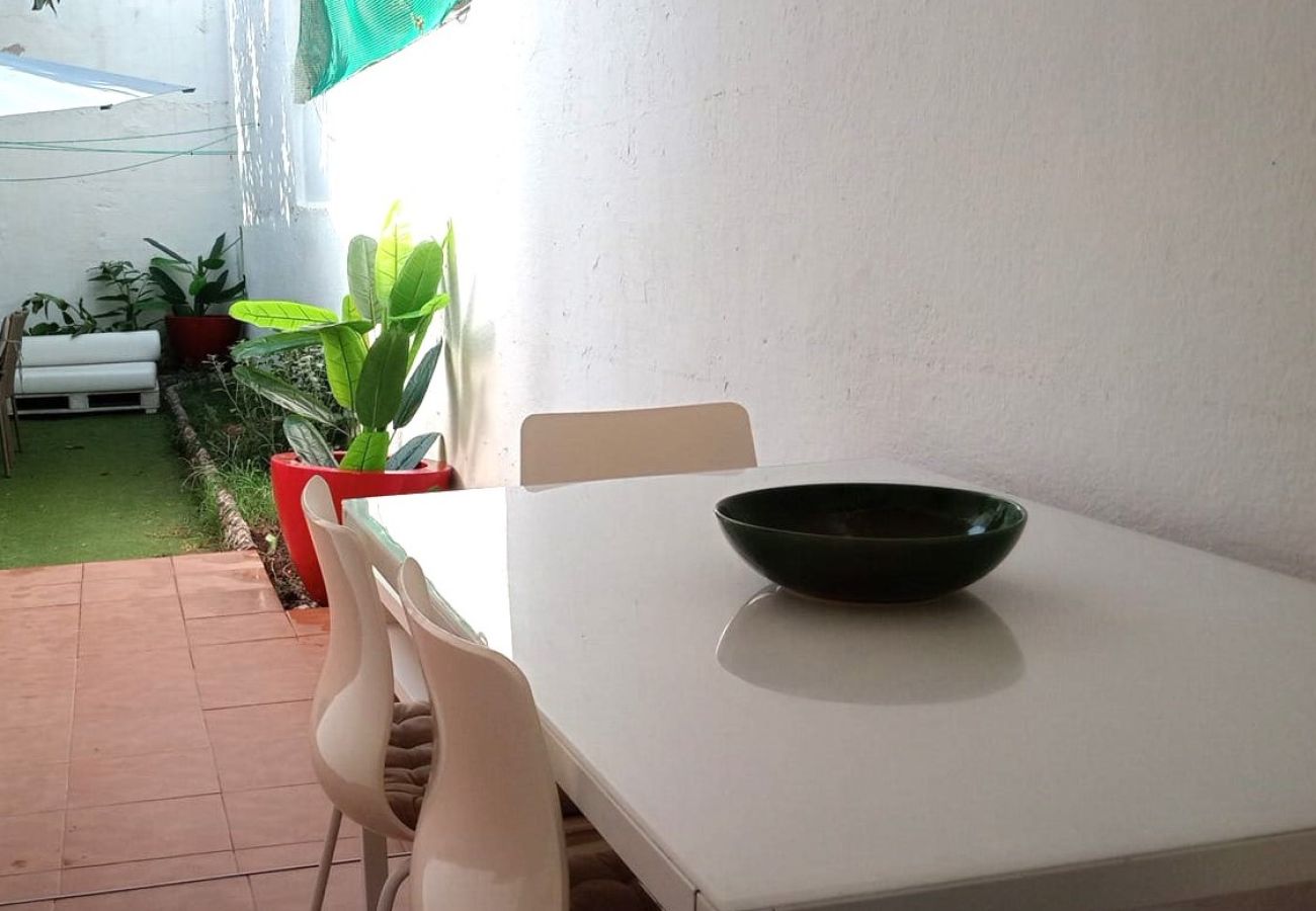 Casa adossada en Calella - HomeHolidaysRentals Arlene - Costa Barcelona