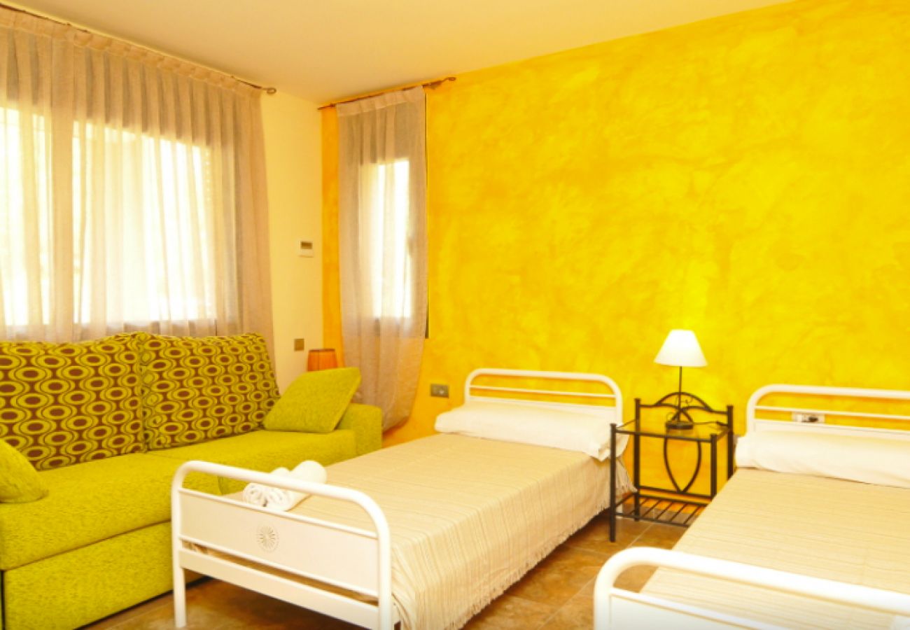 Vil.la en Calella - HomeHolidaysRentals Sand