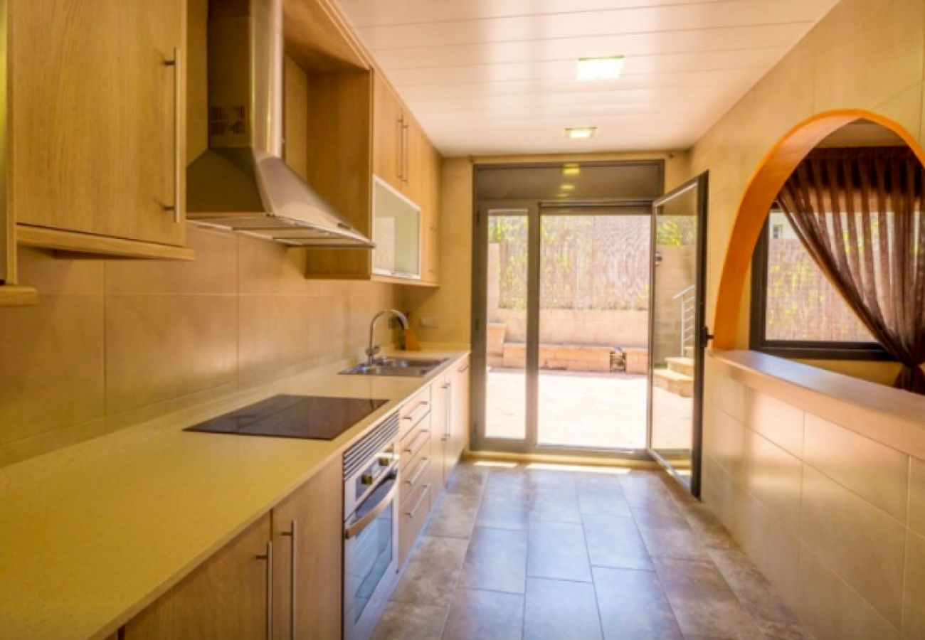 Vil.la en Calella - HomeHolidaysRentals Sand