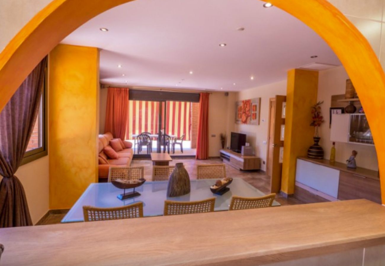 Vil.la en Calella - HomeHolidaysRentals Sand